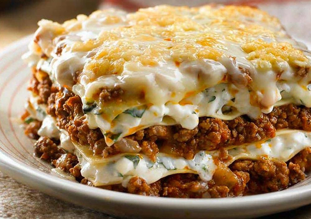 Lasanha de Carne Moída com Molho Branco Leve